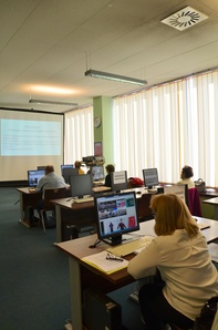 Kolejne kursy komputerowe dla dorosłych w Dziale Multimedialnym brzeskiej biblioteki