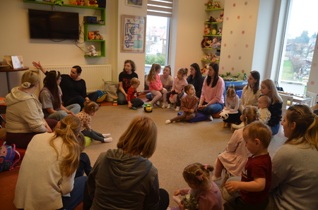 "Mała książka w&nbsp;drodze"